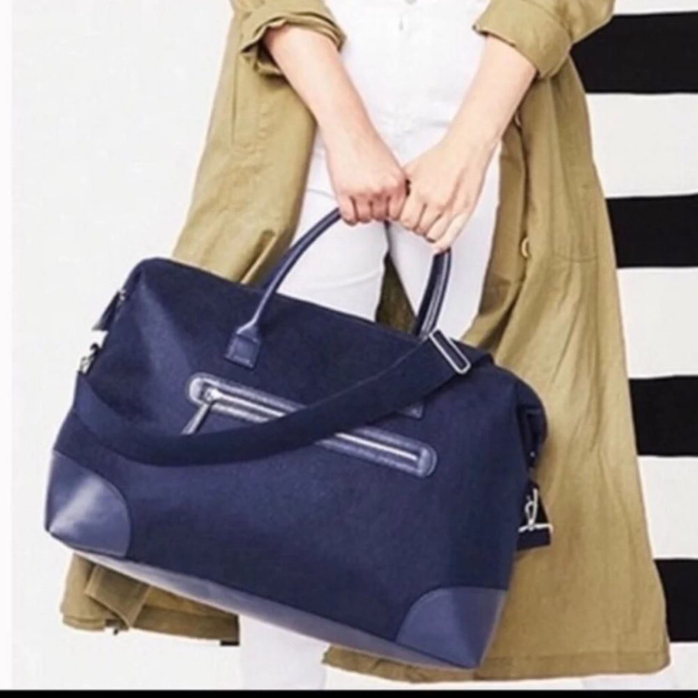 New DSW travel Weekend Bag